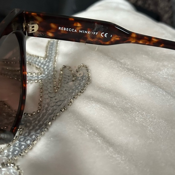 Rebecca Minkoff tortoise sunglasses - Picture 6 of 11
